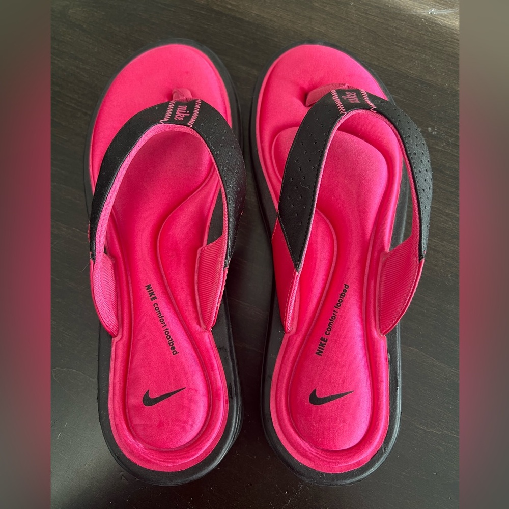 Nike Flip Flips